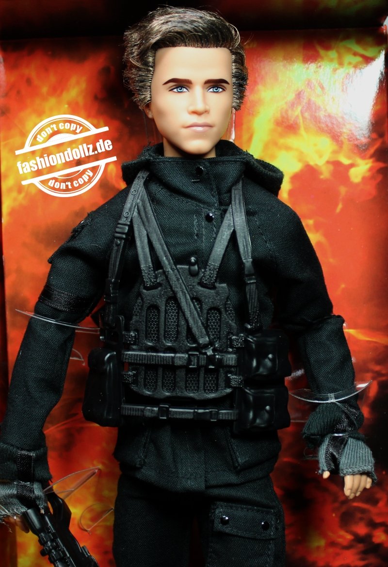 Barbie Collector The Hunger Games: Mockingjay Part 2 Gale Doll