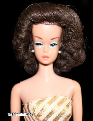 1963 Fashion Queen Barbie #870 with brunette wig