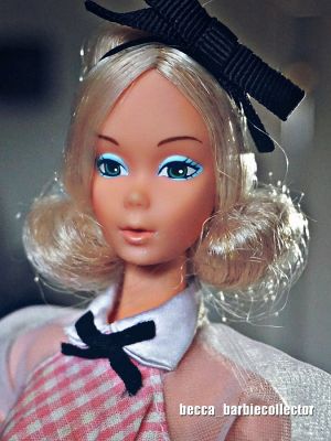 1976 Deluxe Quick Curl Barbie #9217