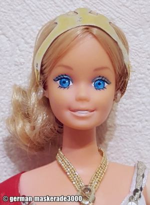 1980 Dolls of the World - Royal U.K. Barbie #1601