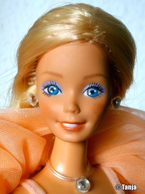 1985 Peaches 'n Cream Barbie (Philippines) #7926