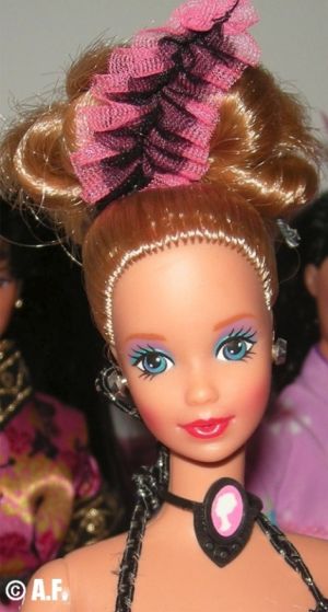 1991 Dolls of the World -  Parisian Barbie #9843