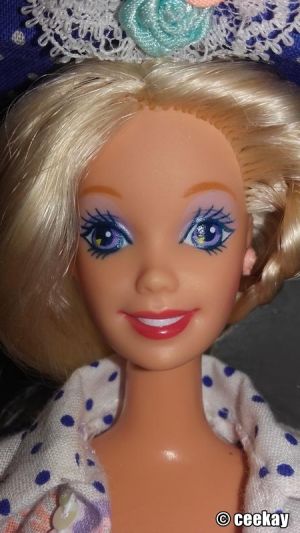 1992 Teen Talk Barbie, blonde - blue hat