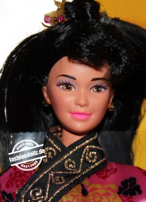 1994 Dolls of the World - Chinese Barbie #11180