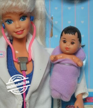 1994 Dr. Barbie Baby Set #11160 brunette baby