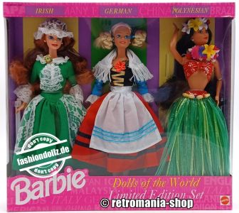 1995 Dolls of the World Barbie 3 Pack Giftset #13939 