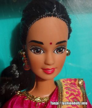 1996 Dolls of the World - Indian Barbie 2nd Edition #14451