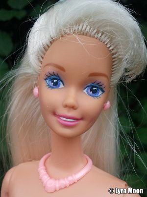 1996 Foam 'n Color Barbie, pink #14457
