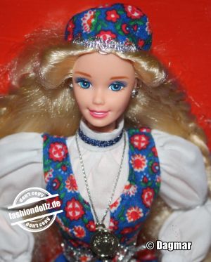 1996 Dolls of the World - Norwegian Barbie #14450