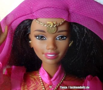 1999 Dolls of the World - Moroccan Barbie #21507