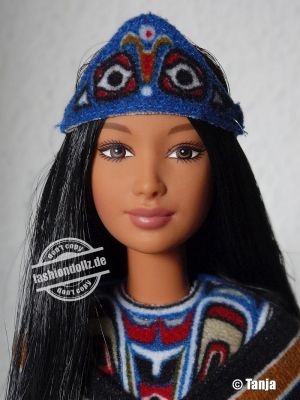 2000 Dolls of the World - Northwest Coast Native American #24671