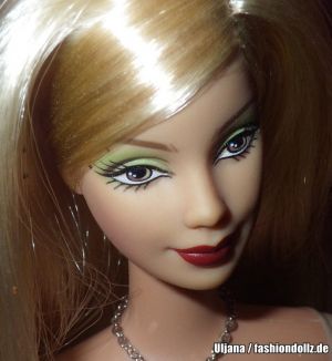 2004 The Birthstone Collection - 08 August Peridot Barbie C5326