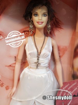 2005 Martina McBride Barbie #G8887    