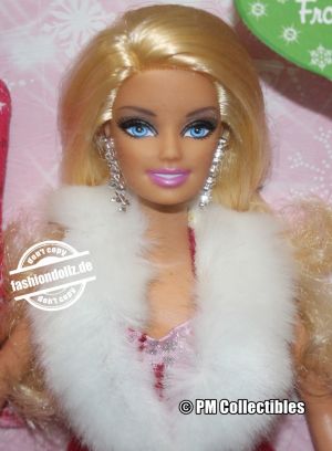 2009 Happy Holiday Barbie #T4316, Target Exclusive