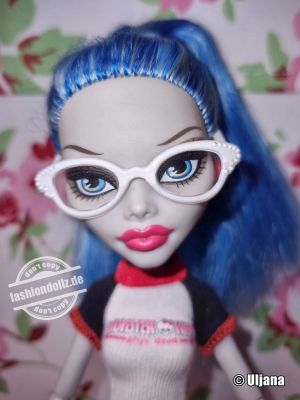 2011 Monster High Classroom Ghoulia Yelps  #W2557 #Y4685