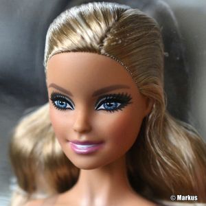 2016 Moschino Barbie DRW81