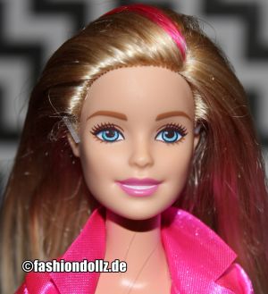 2016 Spy Squad - 2 in 1 Secret Agent Barbie DHF17
