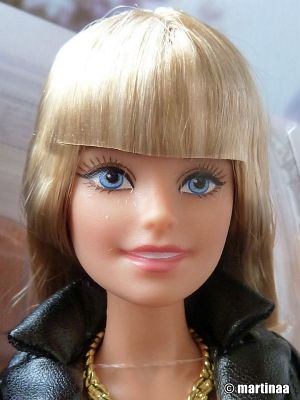 2015 The Barbie Look - Urban Jungle DGY07 
