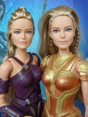 Vergleich Antiope (left) and Hippolyta (right)
