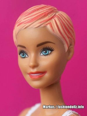 2019 Color Reveal Wave 1 Barbie #3 Panda GMT51