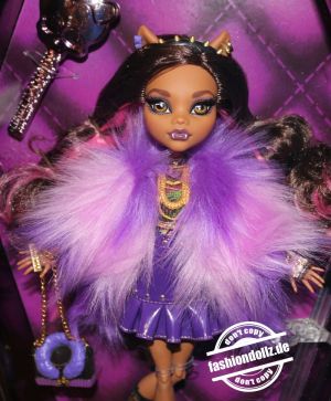 2022 Monster High Haunt Couture Clawdeen Wolf #  HGK11