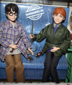 2023 Harry & Ron on the Hogwarts Express #   HND79