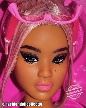 2023 Pink Collection Barbie #5 HJW86