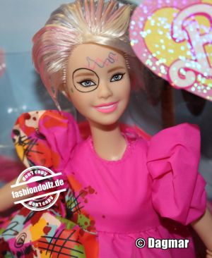 2024 Barbie the Movie - Weird Barbie #HYB84  