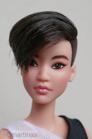 2021 Barbie Looks GXB29, Model #  3