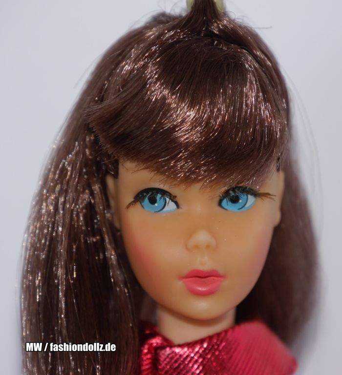 1967 Twist 'n Turn Barbie, red brown #1160