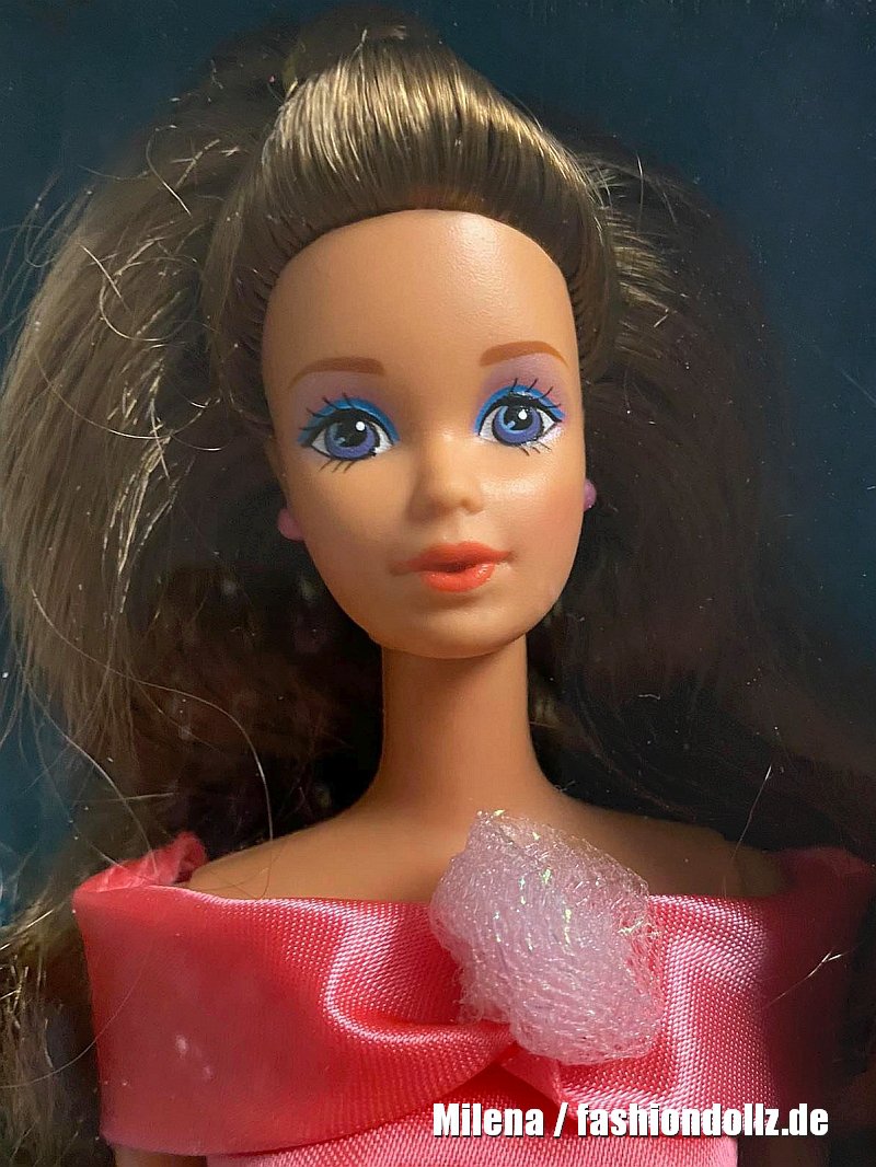 1992 Special Expressions Barbie, brunette #3200