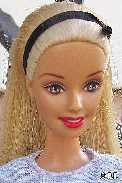2004 School Cool Barbie B6267