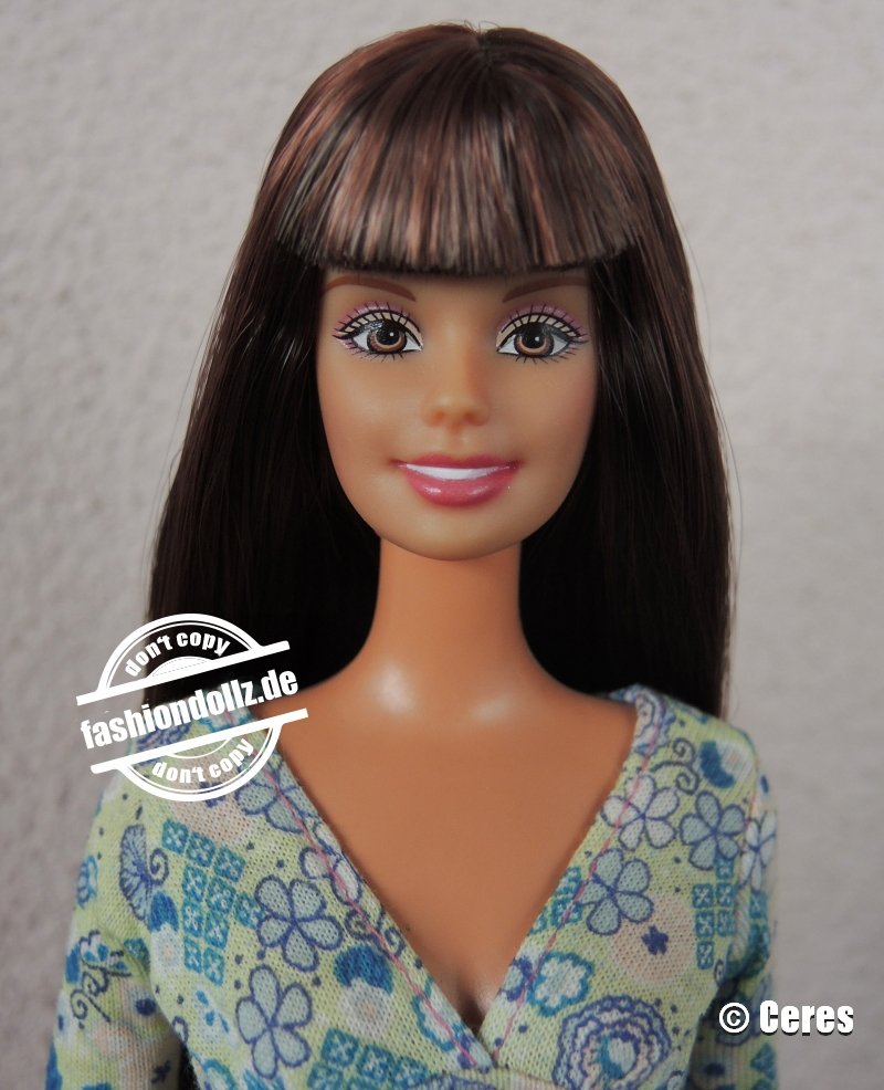 2004 Hip Barbie, brunette #B5814