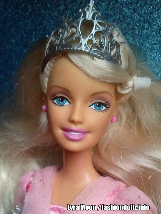 2005 Princess Collection - Cinderella Barbie Deluxe Set J0420