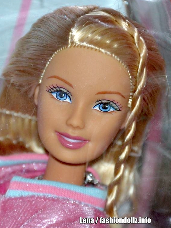 2005 School Spirit Barbie C4483