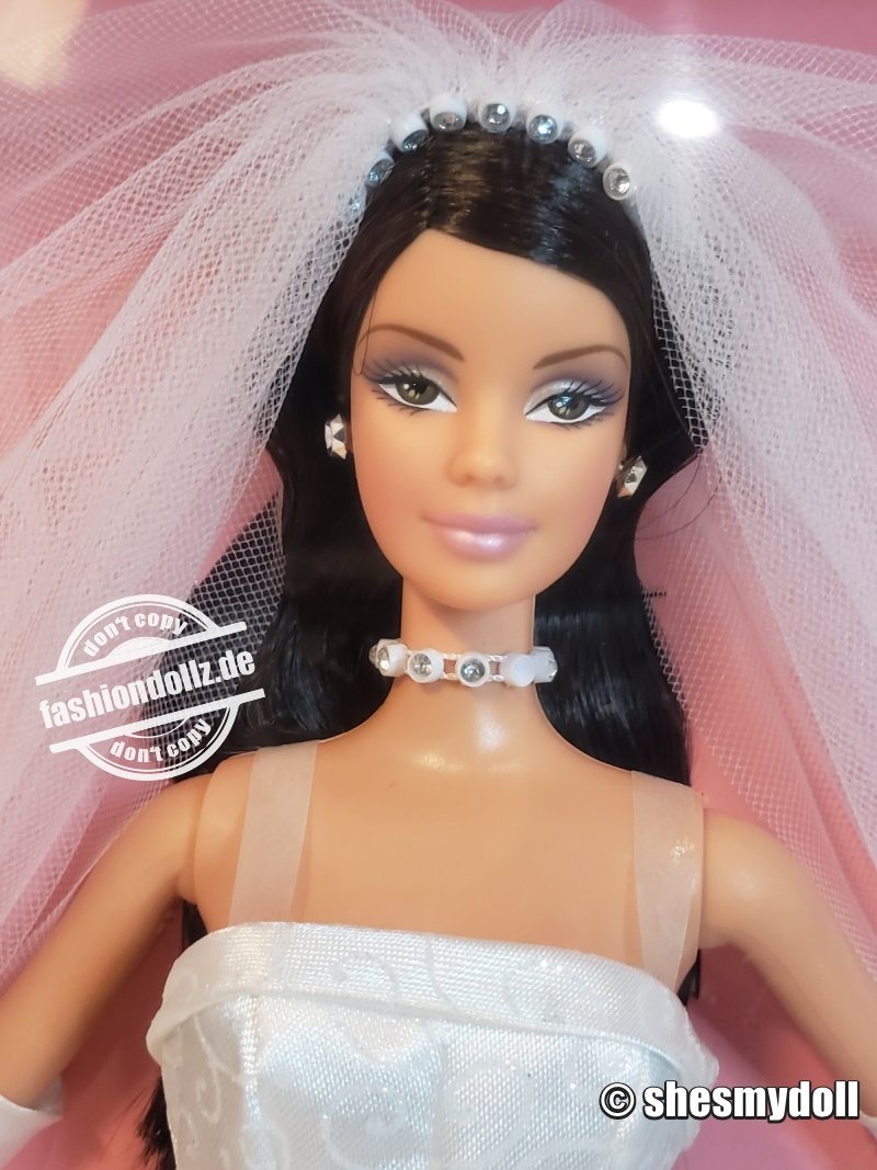 2005 David's Bridal Unforgettable Barbie, brunette brown eyes #G2890