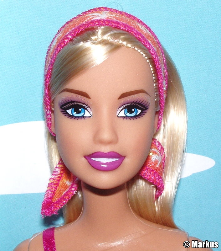 2008 Surf's-Up Beach Barbie & Teresa Gift Set