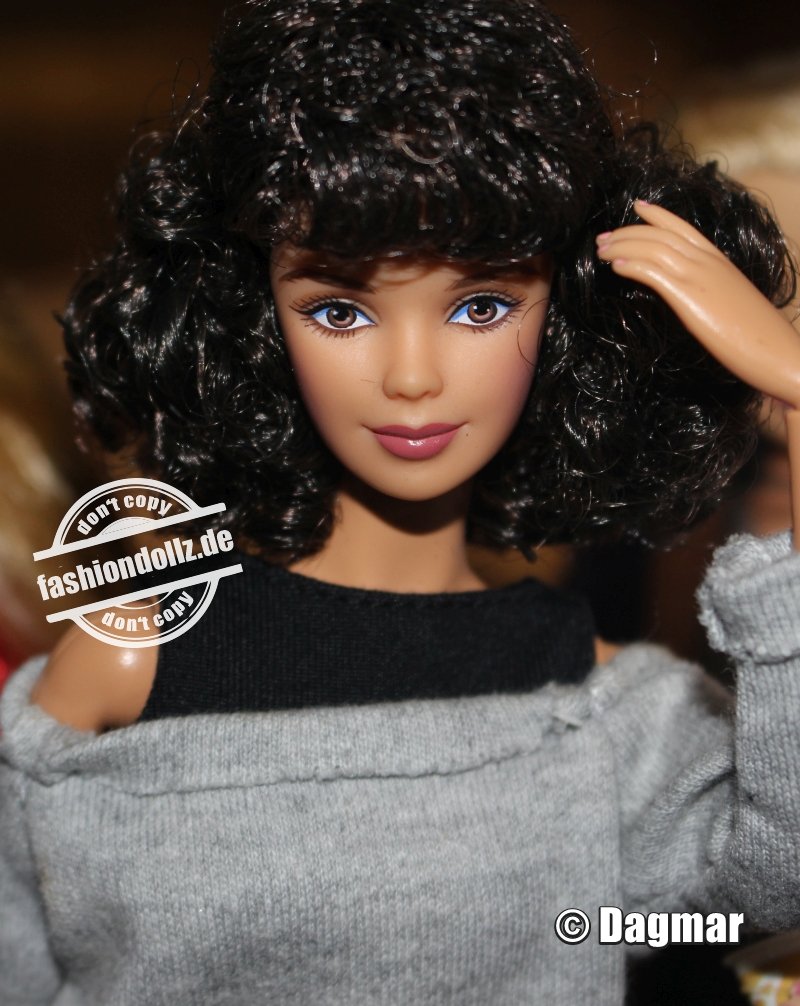 2010 Flashdance - Alex Owen Barbie Doll      #T2150