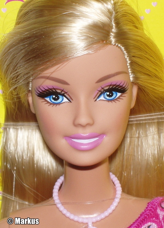 2011 Chic Barbie T7442