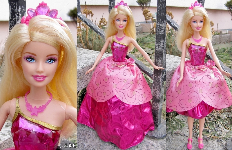 2011 Barbie Princess Charm School - Princess Blair V6827