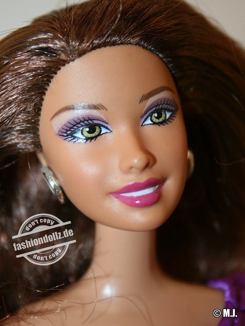 2012 Hairtastic Cut & Style Barbie, brunette #W3911