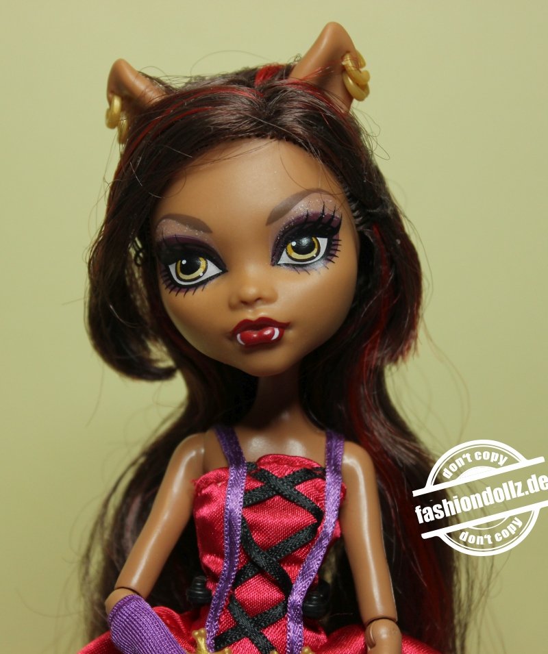 2012 Monster High Scarily Ever After Clawdeen Wolf X4485
