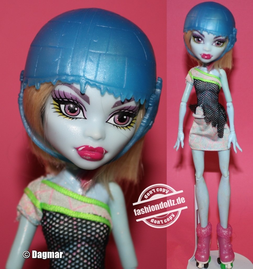 2012 Monster High Skultimate Roller Maze Abbey Bominable #Y8349