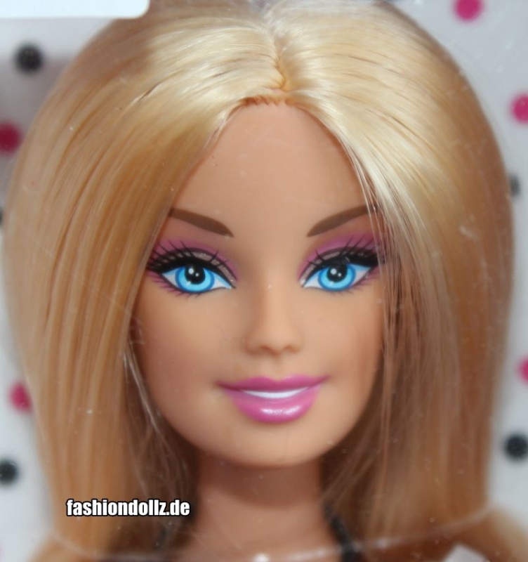2013 Barbie (Barbie Icon dress) X9579