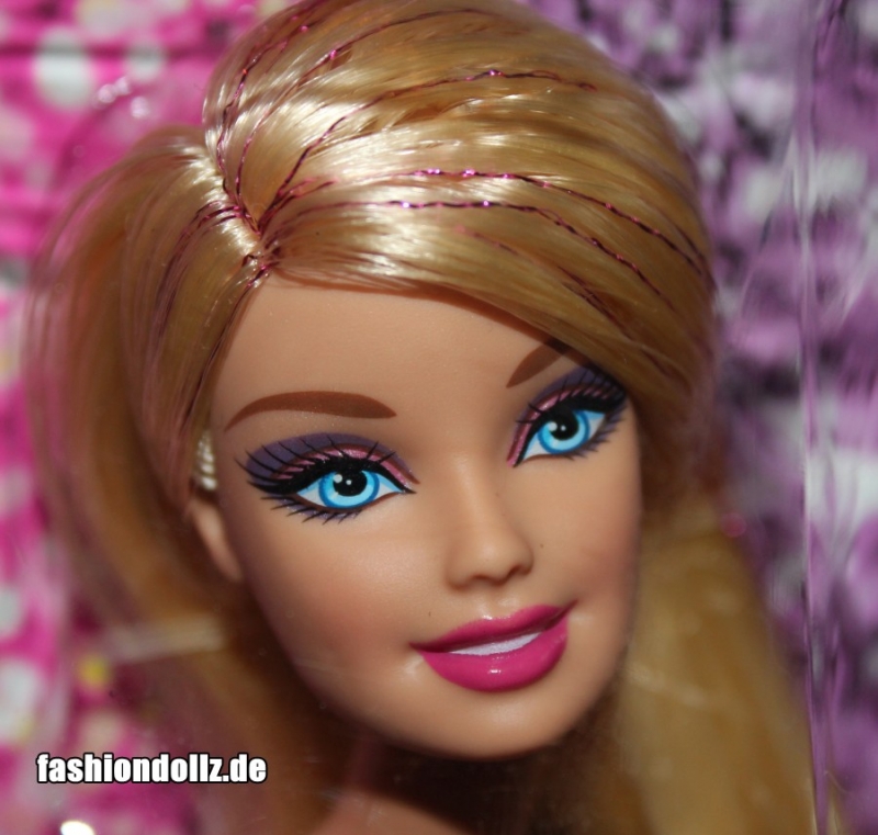 2013 Fashionistas Rainbow Wave 2 - Barbie, Pink Y7487