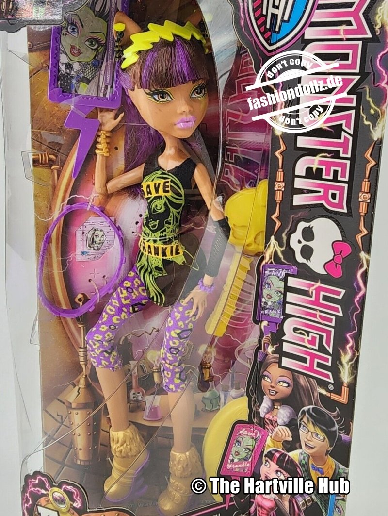 2014 Freaky Fusion – Save Frankie! Clawdeen Wolf #CBX39