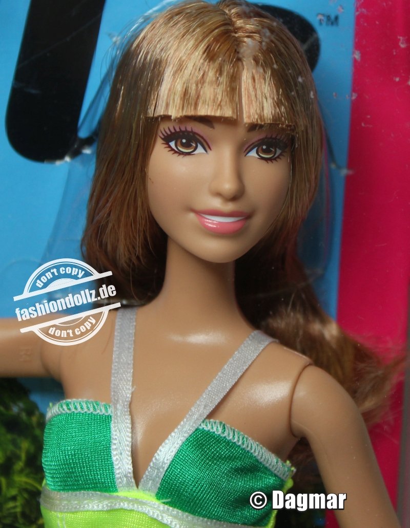 2015 Barbie Style - Glam Vacation - Resort Summer #CFN07