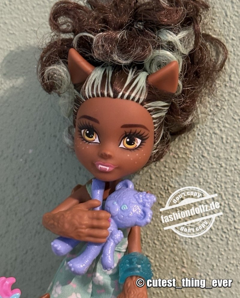 2018 Monster Family - Bunk Bed Set with Pawla, Weredith & Packlyn #FND56