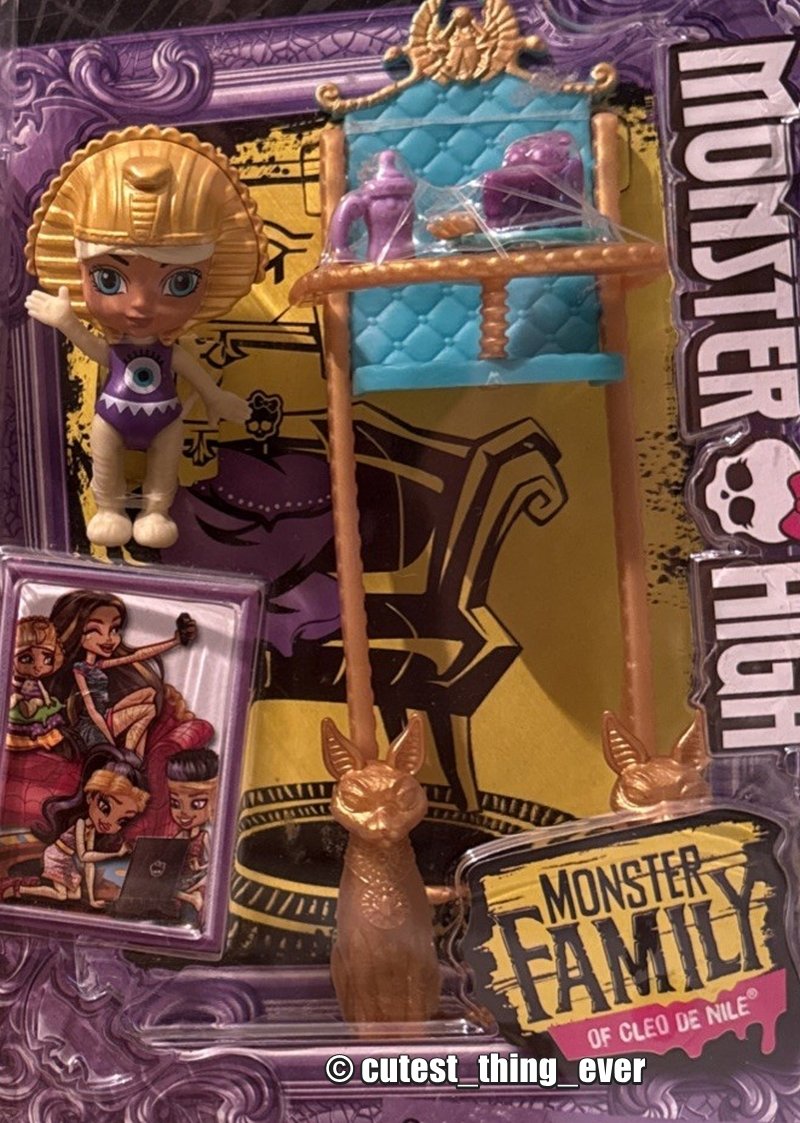 2017 Monster Family - Sandy de Nile #FCV73