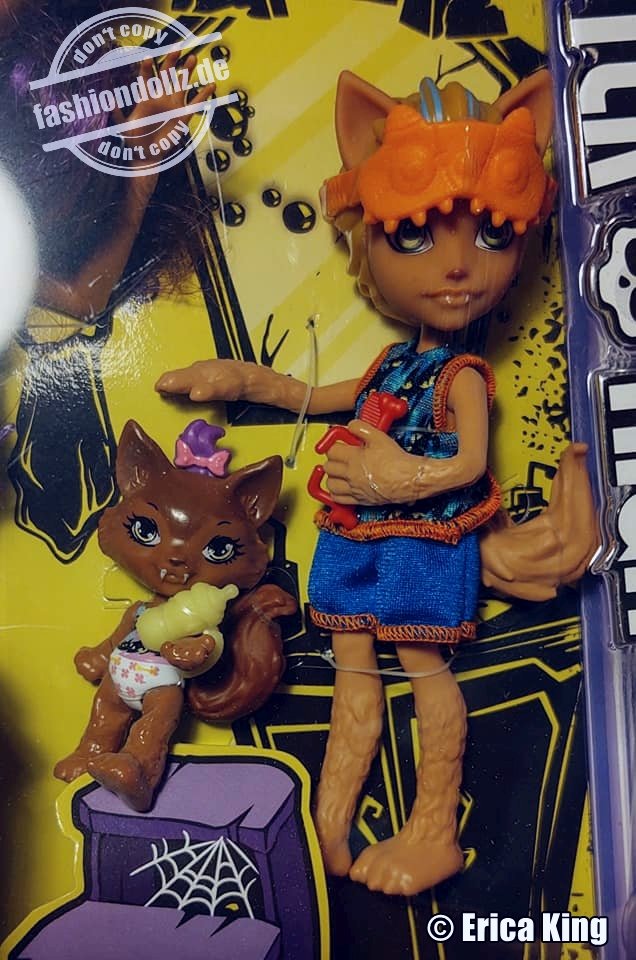 2017 Monster High - Monster Family Clawdeen Wolf, Barker Wolf & Weredith Wolf #FCV81